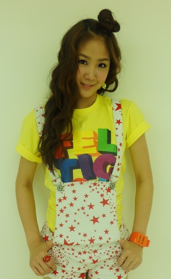 전형적인 중고딩때 일진 무리중에 꼭 있는 애들 (무릎꿇고들어오시긔) | 인스티즈