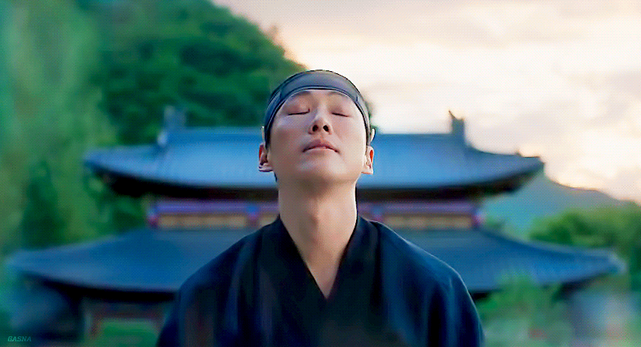 [연인] 나에겐 자기처럼 닳고 닳은 사내가 어울린다던, 내가 죽어버리라고 마지막으로 말했던 도련님이 내가 찾던 꿈 속 바로 그..gif | 인스티즈