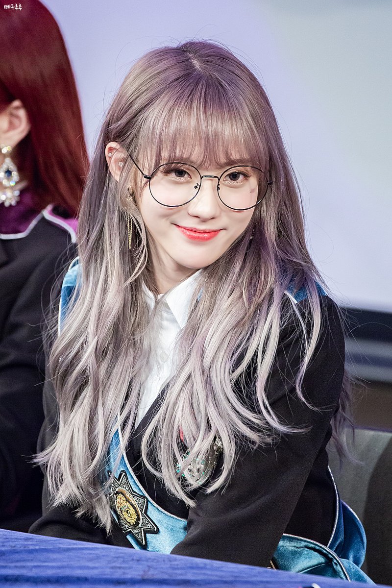 애쉬그래이머리가 잘어울리는 우주소녀 루다.jpgif | 인스티즈