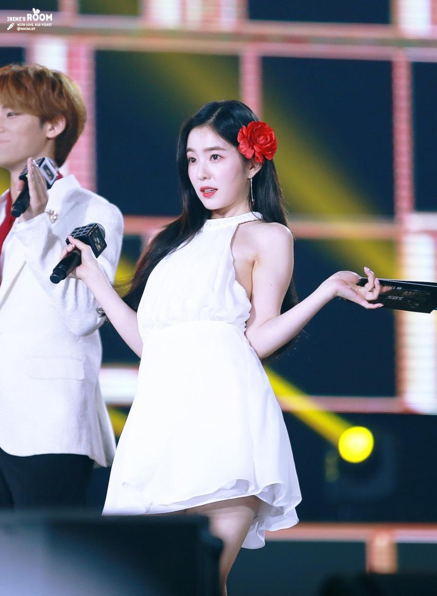 벌써 2년 전이라는 2018년 아이린 레전드 중 하나.jpgif | 인스티즈