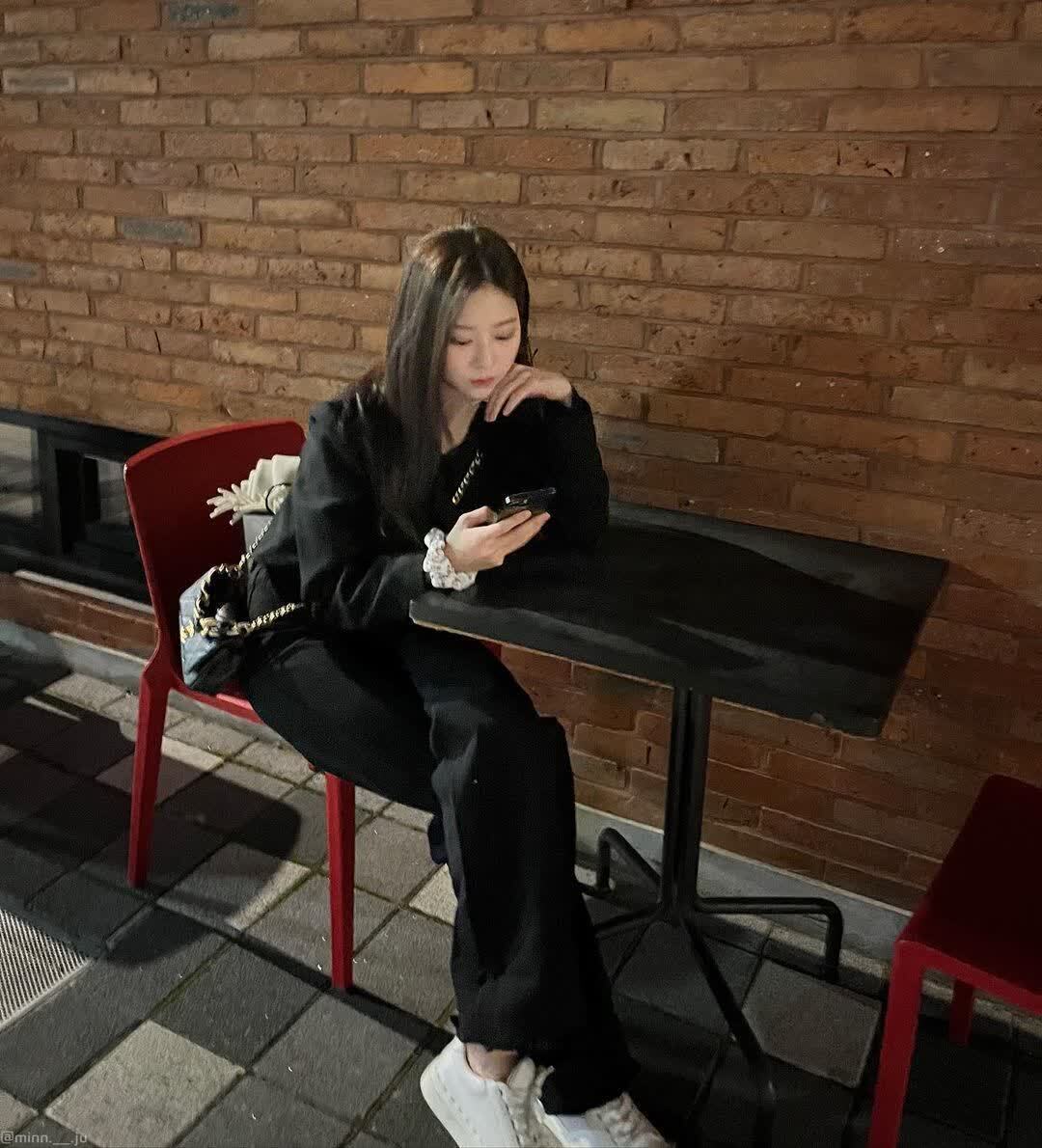 하이브가 첫걸그룹 멤버로 영입하려고 애썼지만 실패한 사람 | 인스티즈