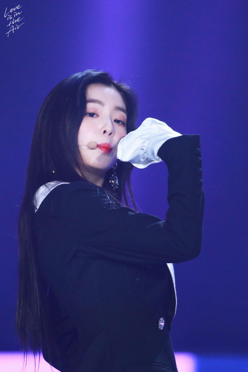 블랙이 잘어울리는 아이린.jpg | 인스티즈