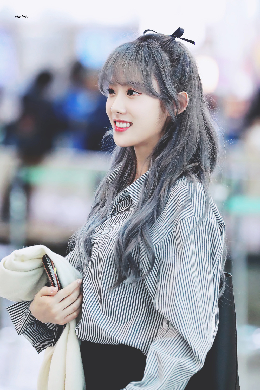 애쉬그래이머리가 잘어울리는 우주소녀 루다.jpgif | 인스티즈
