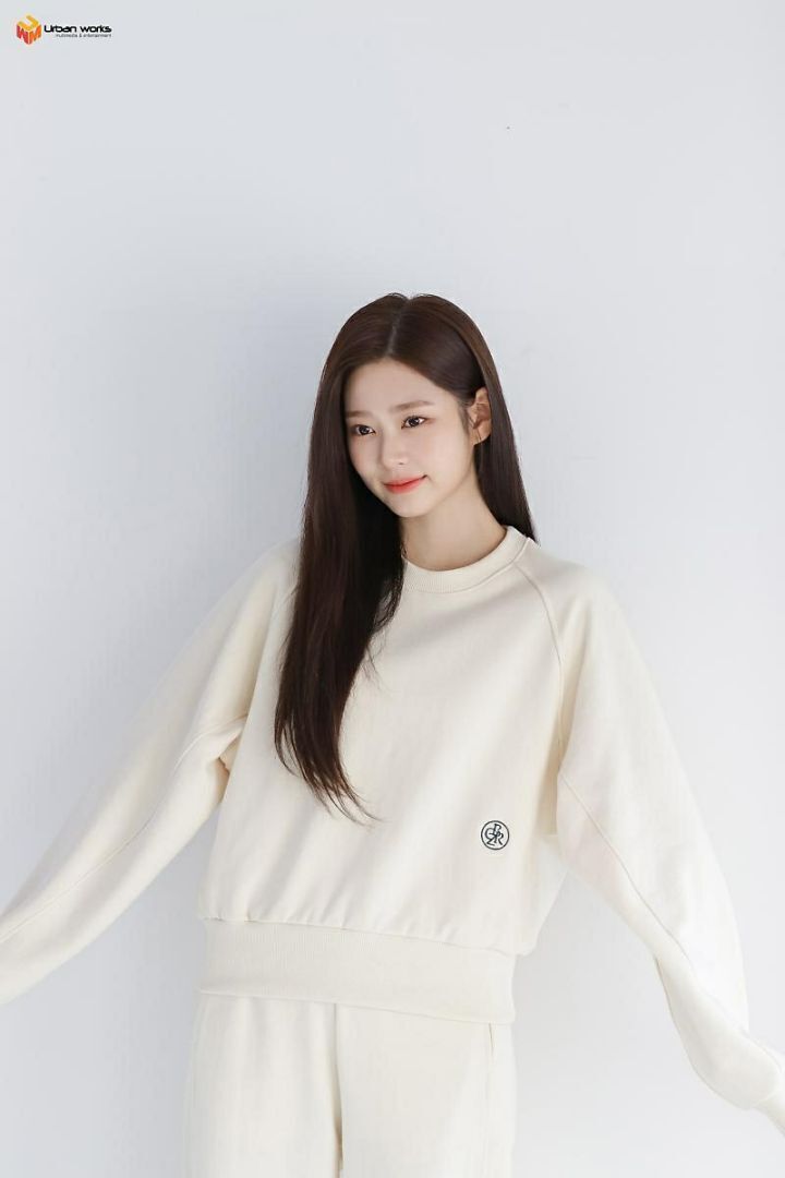 하이브가 첫걸그룹 멤버로 영입하려고 애썼지만 실패한 사람 | 인스티즈