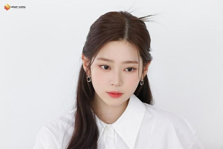 하이브가 첫걸그룹 멤버로 영입하려고 애썼지만 실패한 사람 | 인스티즈
