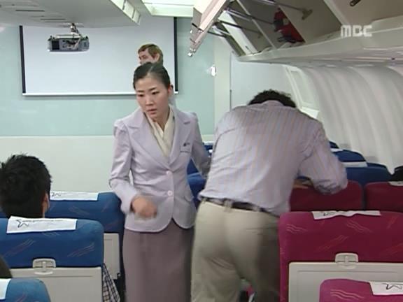 [거침없이하이킥] 비행기 안에서 민폐짓 쩌는 순재네 식구들ㅋㅋㅋㅋㅋ.jpg | 인스티즈