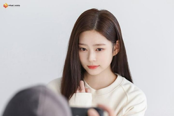 하이브가 첫걸그룹 멤버로 영입하려고 애썼지만 실패한 사람 | 인스티즈