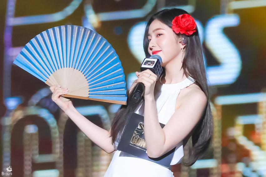 벌써 2년 전이라는 2018년 아이린 레전드 중 하나.jpgif | 인스티즈