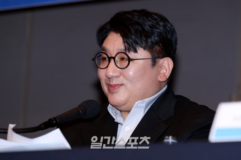 이재용과 재벌총수들 다 끌려나오는 국감 출석안한 방시혁.jpg | 인스티즈