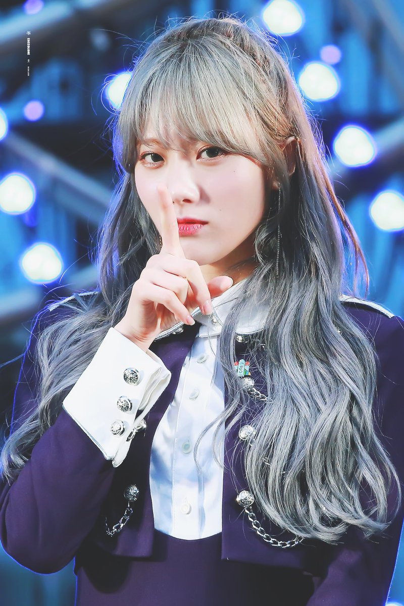 애쉬그래이머리가 잘어울리는 우주소녀 루다.jpgif | 인스티즈