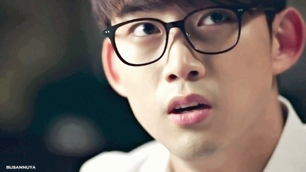 ??? : 어이 신병! 일어나라 점호시간이다 | 인스티즈