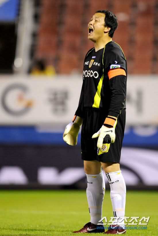 야!! 왜 와!!! 왜 내가 골을 막게 하냐고!!!!!!! | 인스티즈