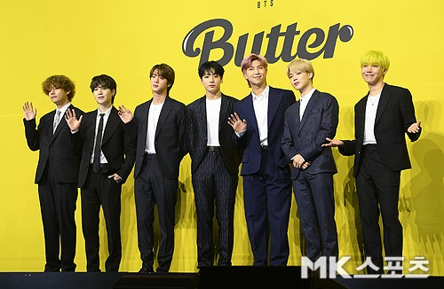 "진만 작아 보여” BTS 진, 크레딧 제외도 모자라 이번엔 '키 축소 보정' 의혹 | 인스티즈