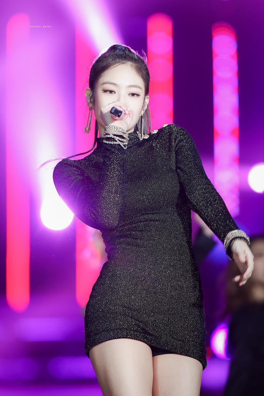 타이트한 원피스입은 블랙핑크 제니.jpgif | 인스티즈