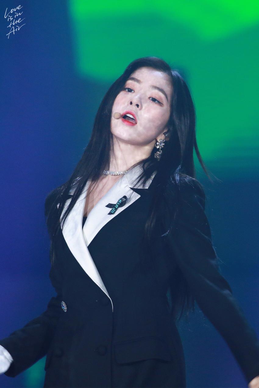 블랙이 잘어울리는 아이린.jpg | 인스티즈