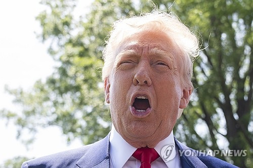 트럼프 화내는 모습.....jpg | 인스티즈