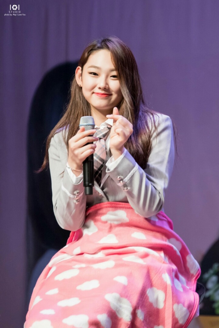 진짜 얼굴이 동글동글하게 생긴 강미나 | 인스티즈