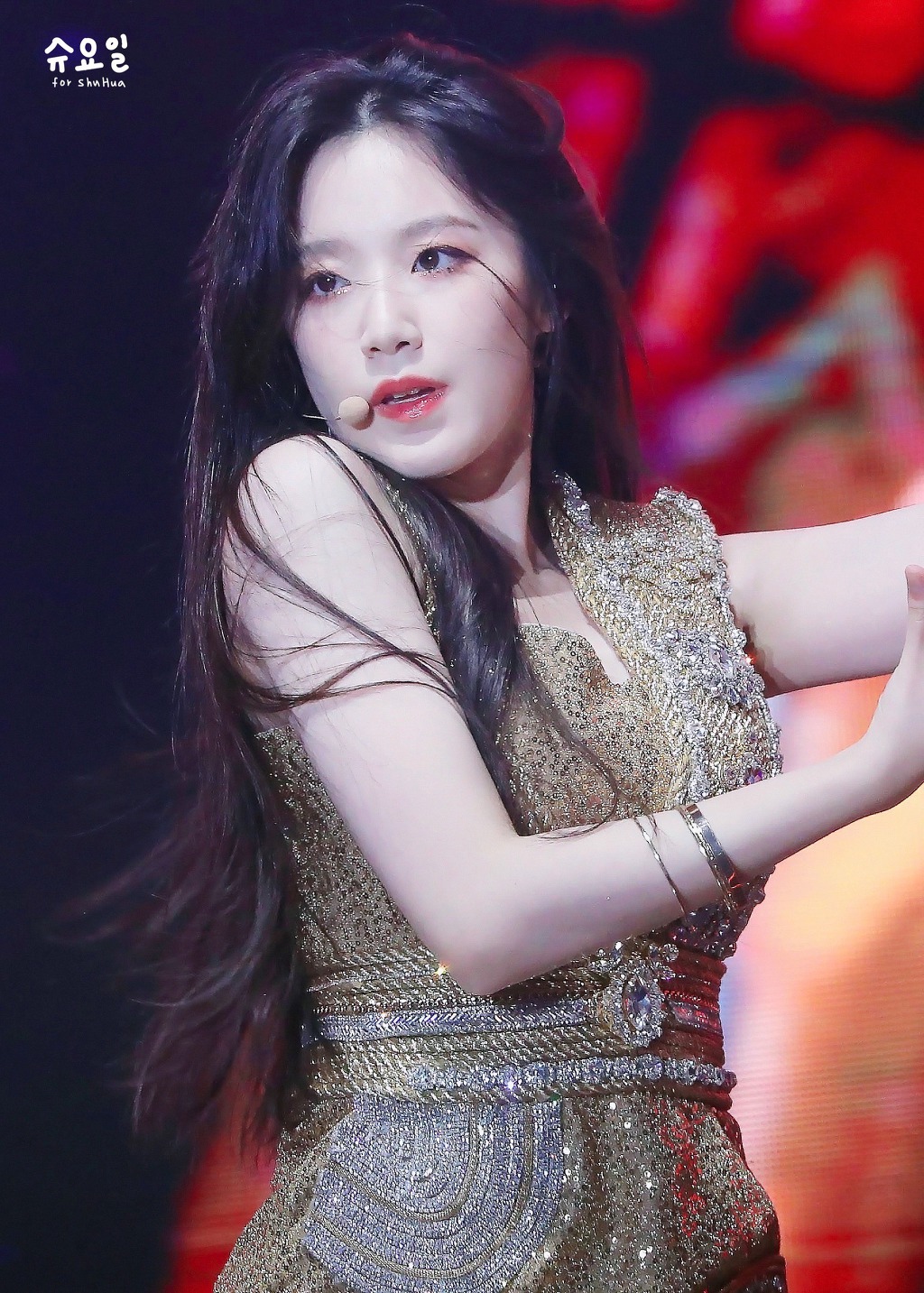 새하얀 (여자)아이들 슈화.jpg | 인스티즈