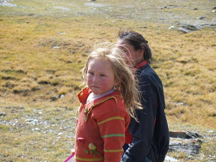 몽골,위구르,중앙아시아서 보이는 금발벽안의 황인종 모습들 | 인스티즈