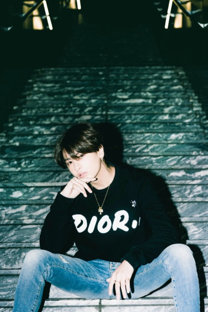 K-POP 영향으로 30년만에 스타일이 바뀐 일본 호스트 근황ㄷㄷㄷ | 인스티즈