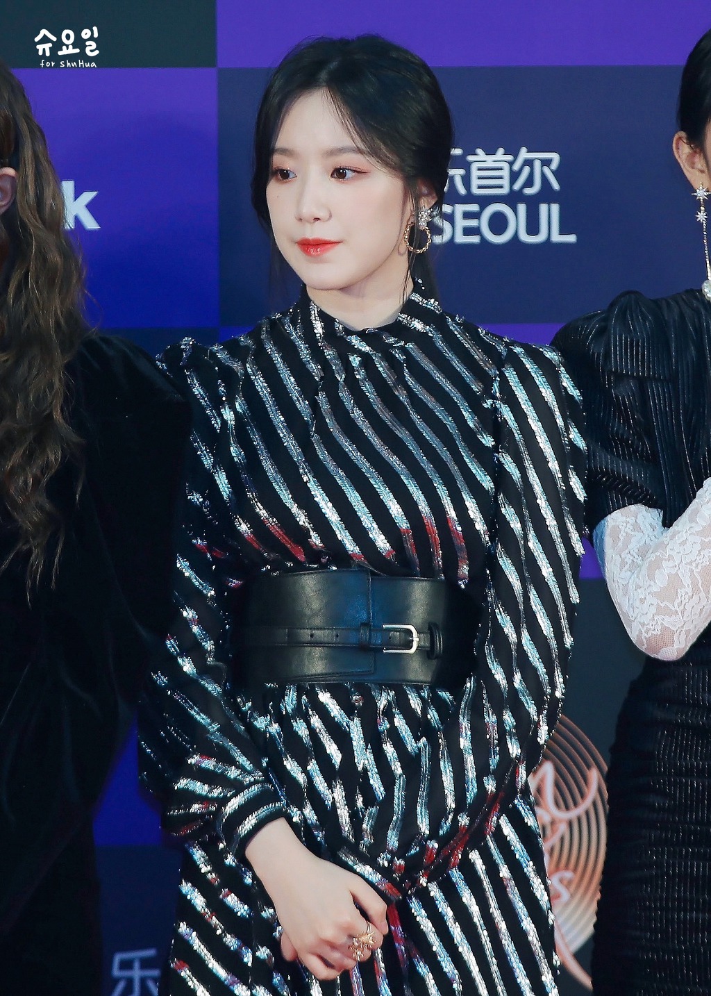 새하얀 (여자)아이들 슈화.jpg | 인스티즈