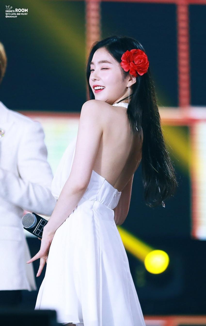 벌써 2년 전이라는 2018년 아이린 레전드 중 하나.jpgif | 인스티즈