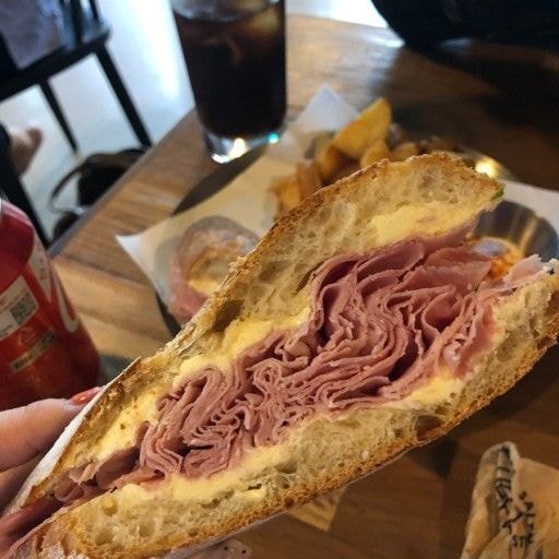 사람들이 먹으면 너무 짜서 놀란다는 프랑스 국민간식.jpg | 인스티즈