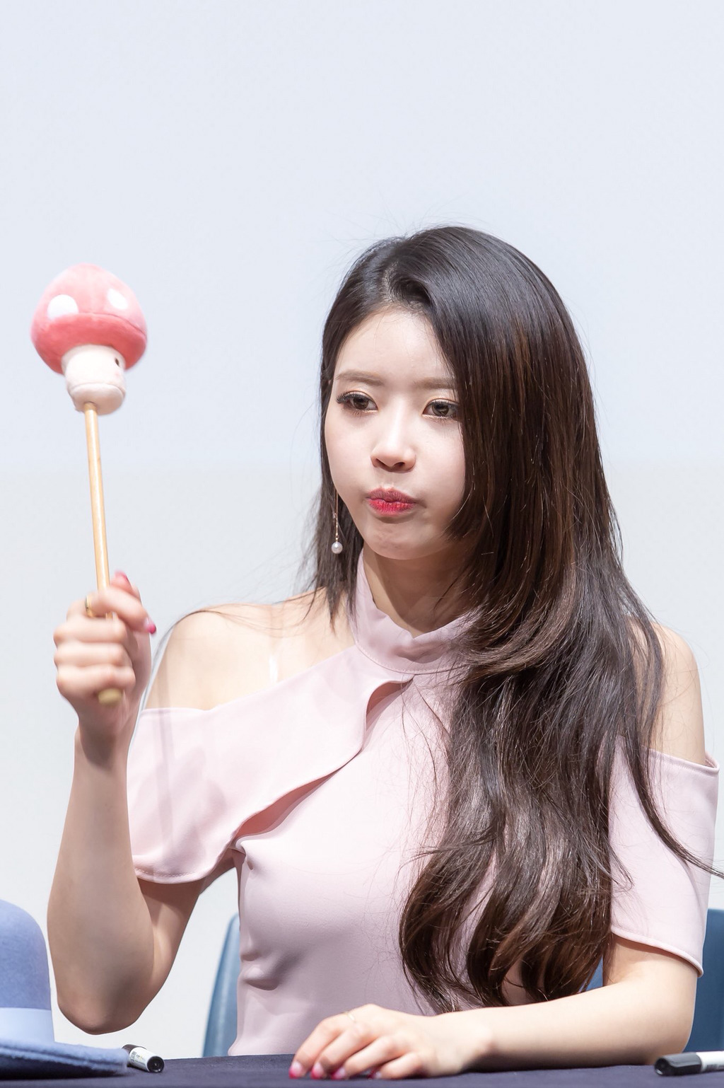 [러블리즈] 하루하루가 인내심 테스트 하는 것 같아서 미주 | 인스티즈