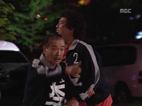 [거침없이하이킥] 랩퍼 민정 때문에 고통받는 이순재.jpg | 인스티즈