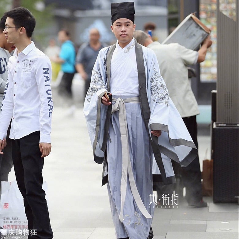 갑자기 한푸 입기가 유행중인 중국.jpg | 인스티즈
