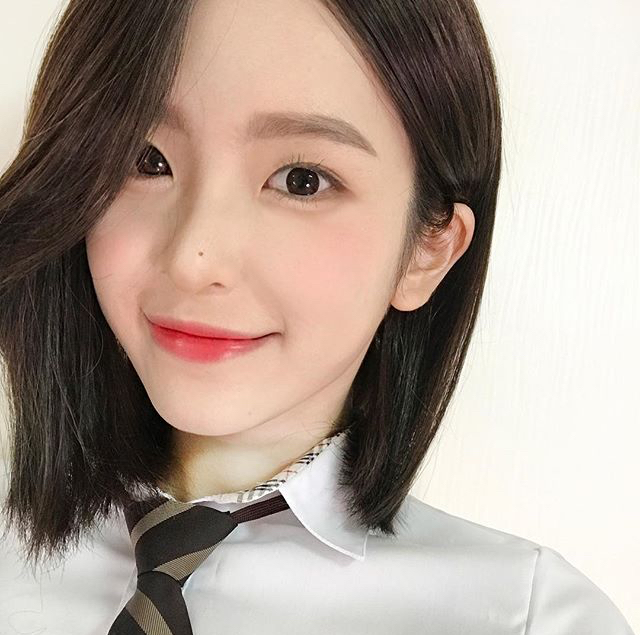 뷰티 크리에이터 로즈하 변신 (아이린 신예은 김예원) | 인스티즈