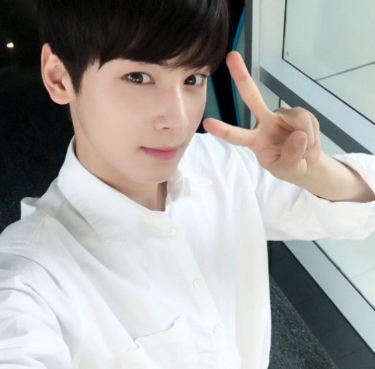 학교 다닐 때 인기 없었다는 남자 아이돌 | 인스티즈