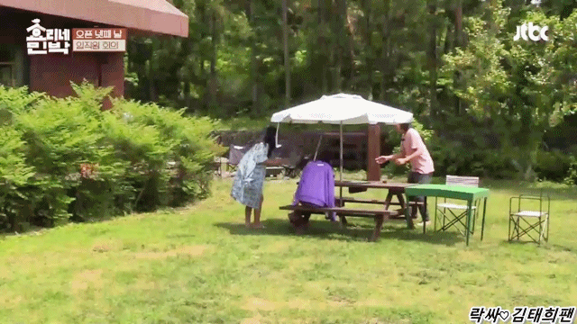 [효리네민박] 아이유 흉내내는 이효리.jpgif | 인스티즈