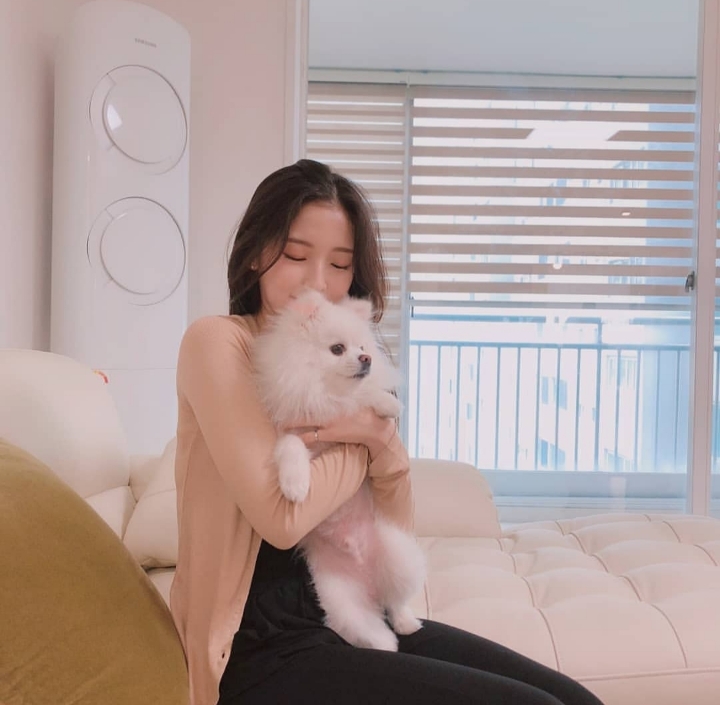 사이좋은 오마이걸 아린과 고등학생 남동생 | 인스티즈