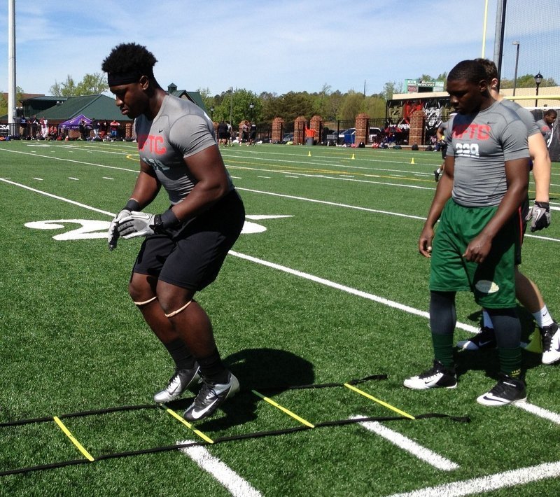 운동 잘하는 미국 고딩들이 모이는 곳.jpg | 인스티즈