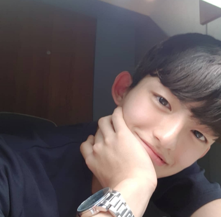 사이좋은 오마이걸 아린과 고등학생 남동생 | 인스티즈