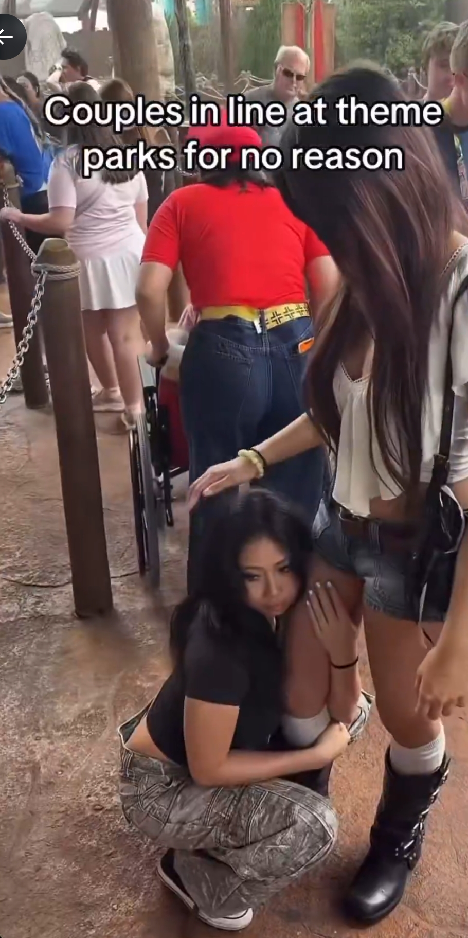 놀이공원 줄 설때 보이는 커플 특 | 인스티즈