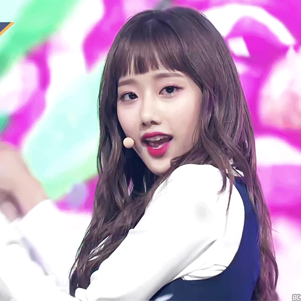 걸그룹 에이프릴의 비주얼 멤버 이나은.jpgif | 인스티즈