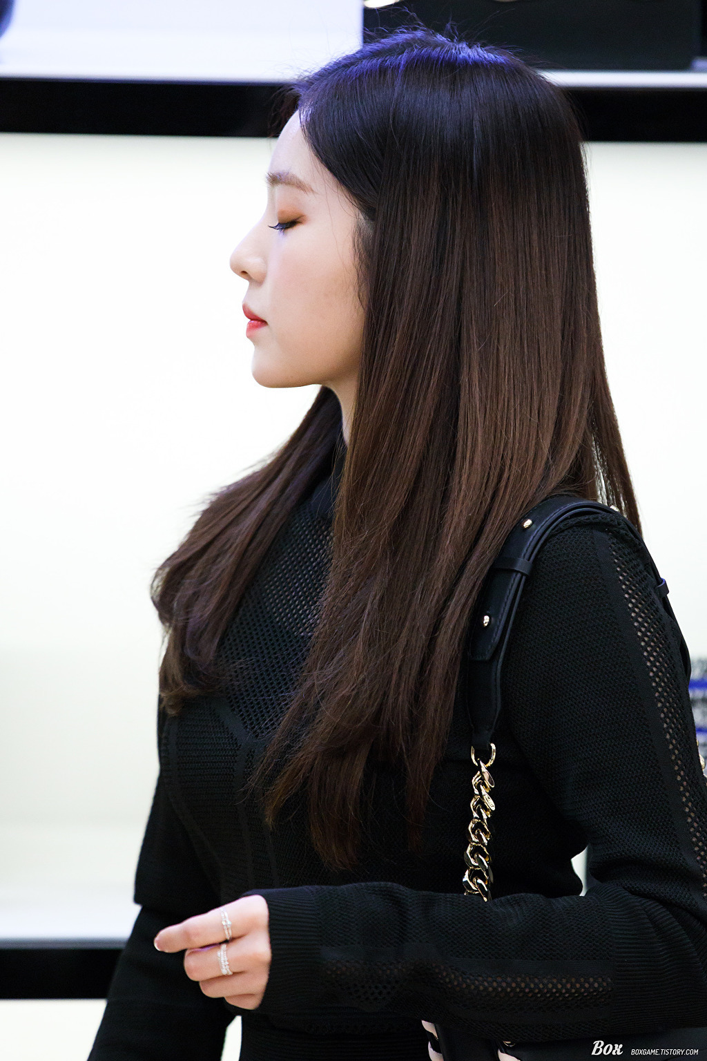 콧대가 ㄹㅇ인 레드벨벳 아이린.jpgif | 인스티즈