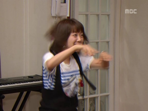 [거침없이하이킥] 랩퍼 민정 때문에 고통받는 이순재.jpg | 인스티즈