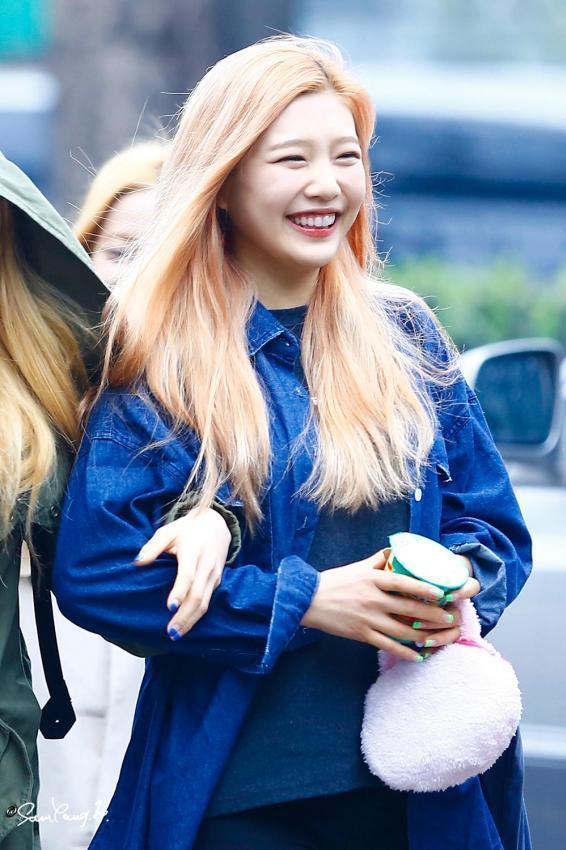 요즘 핫한 꼬북상 연예인들에 관한 고찰.jpg | 인스티즈