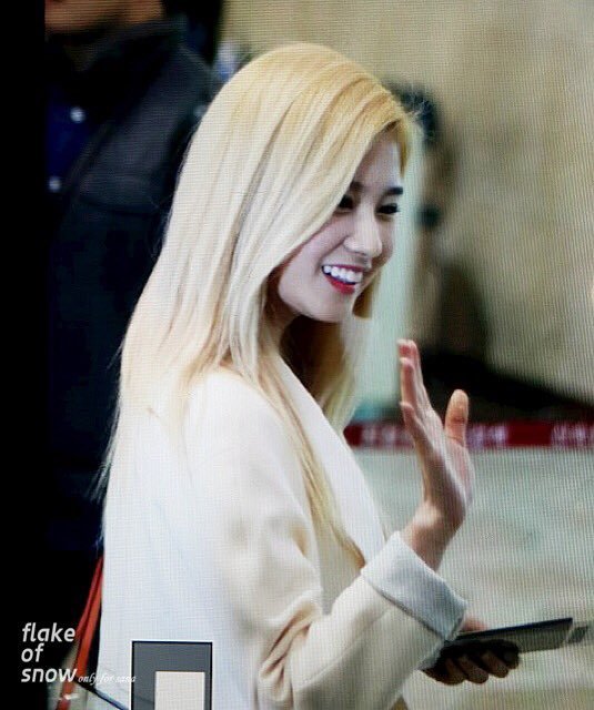 금발 너무 안어울리는 사나.jpg | 인스티즈