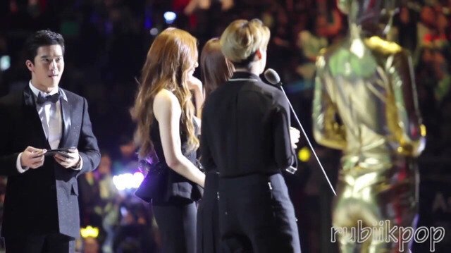 크리스탈 실물 본 하석진 | 인스티즈