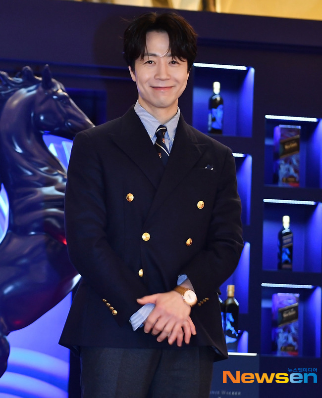 오늘자 조니워커 행사에서 조인성 & 손종원.jpg | 인스티즈