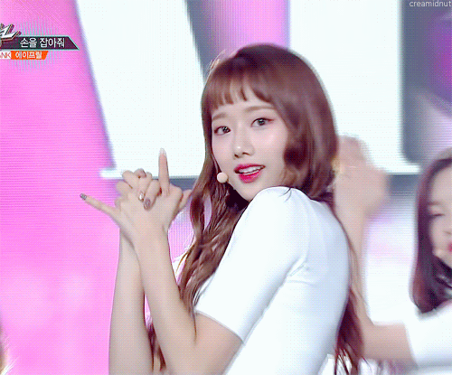 걸그룹 에이프릴의 비주얼 멤버 이나은.jpgif | 인스티즈