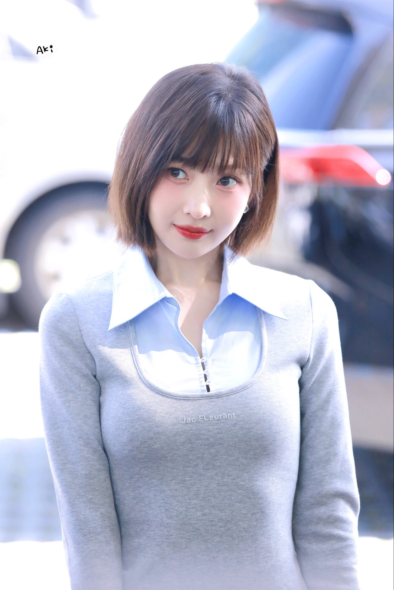 팬들 반응 좋은 레드벨벳 조이 칼단발 출근짤.jpg | 인스티즈