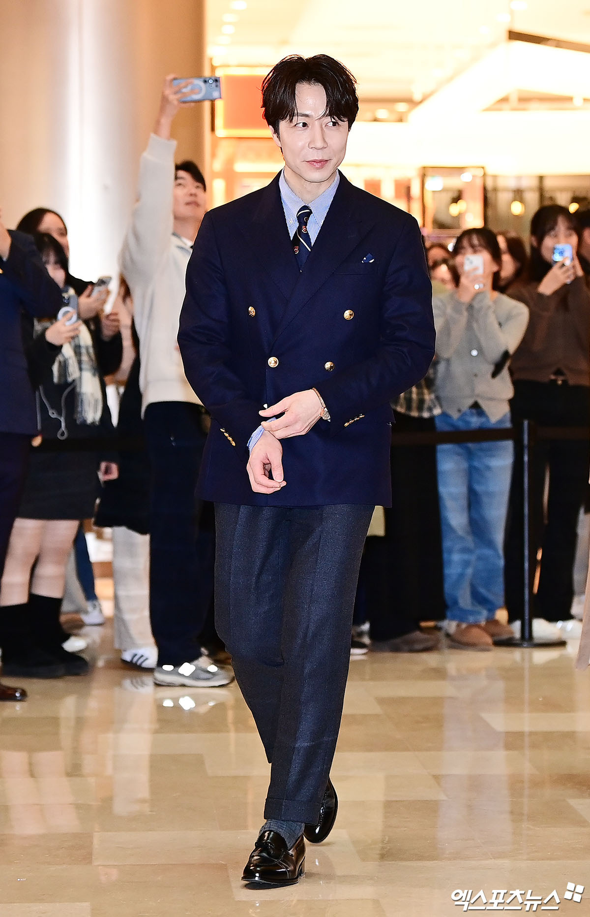 오늘자 조니워커 행사에서 조인성 & 손종원.jpg | 인스티즈