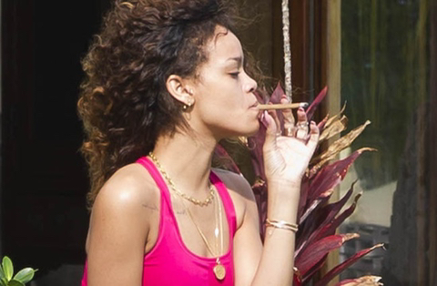 흡연하는 셀럽들 | 인스티즈