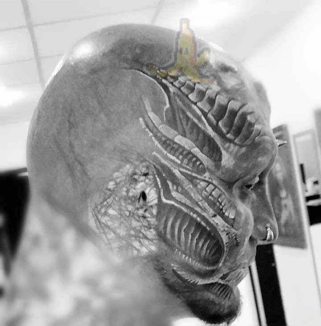 안면문신으로 괴물이 된 남자 | 인스티즈