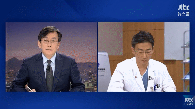 오늘자 JTBC 뉴스룸 손석희앵커 이국종교수 투샷.....gif | 인스티즈